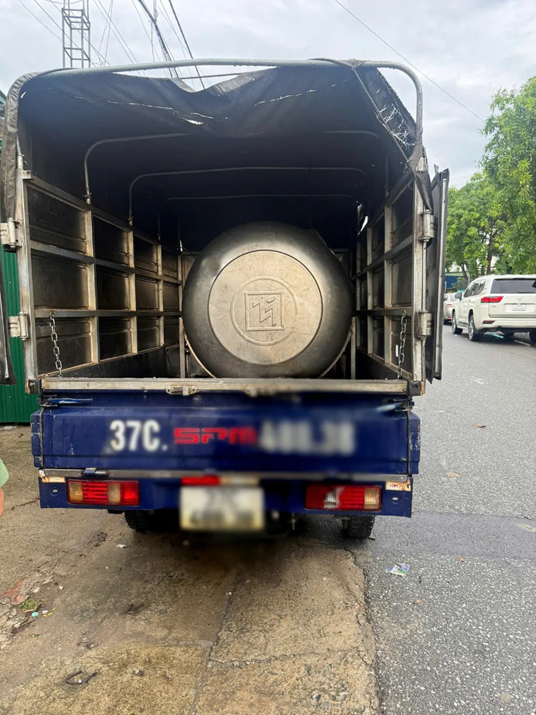 Công an triệt xoá đường dây hút trộm dầu lớn nhất từ trước đến nay ở ngành đường sắt - Ảnh 4.