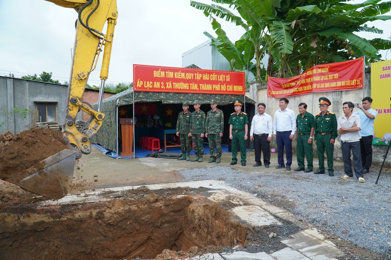 TP.HCM triển khai tìm kiếm hài cốt liệt sĩ tại khu mộ tập thể ở Thường Tân - Ảnh 3.