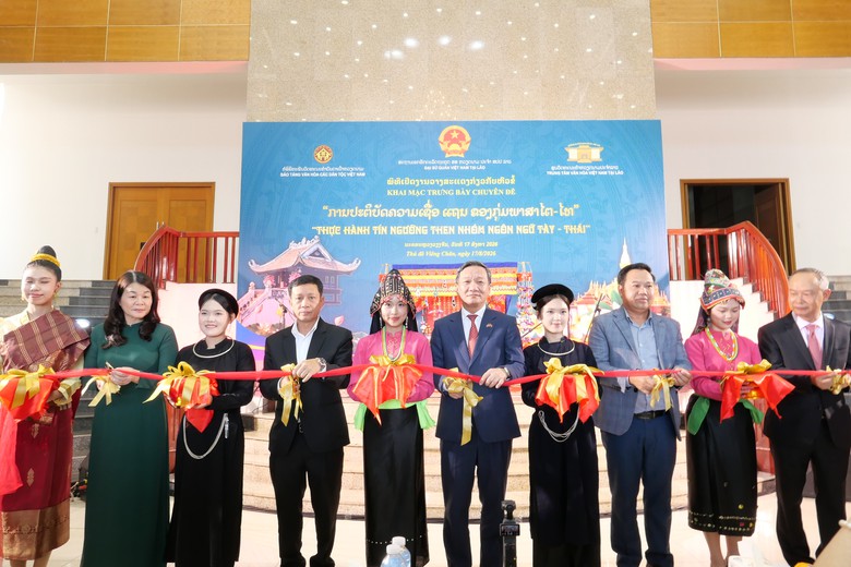 Trưng b&agrave;y Thực h&agrave;nh t&iacute;n ngưỡng Then nh&oacute;m T&agrave;y - Th&aacute;i tại Vi&ecirc;ng Chăn 2026 - Ảnh 1.