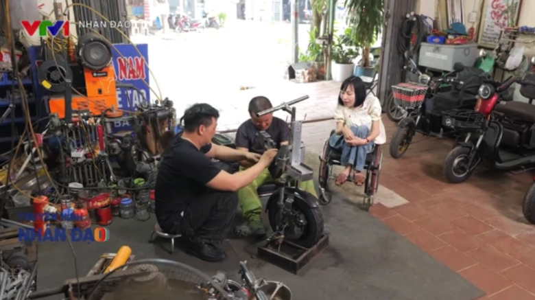 Từ hành trình tìm lại “đôi chân”, nữ giám đốc giúp hàng trăm người khuyết tật bước tiếp - Ảnh 4.