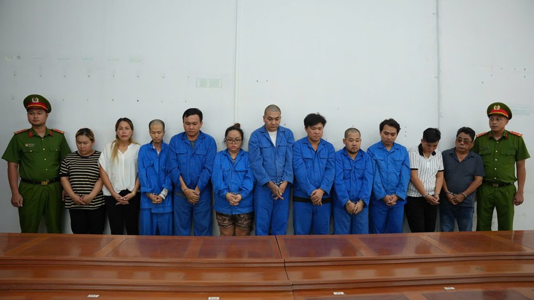 TP . HCM khởi tố 11 bị can trong đường d&acirc;y b&aacute;n thận tr&aacute;i ph&eacute;p năm 2026 - Ảnh 1.