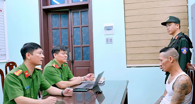 Ninh Bình: Bắt đối tượng tung tin xuyên tạc về thời gian chấp hành án trên mạng xã hội - Ảnh 1.