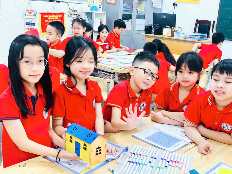 Bộ Gi&aacute;o dục v&agrave; Đ&agrave;o tạo ban h&agrave;nh khung gi&aacute;o dục AI cho học sinh phổ th&ocirc;ng - Ảnh 1.
