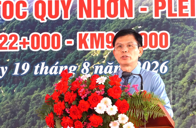 Gia Lai ch&iacute;nh thức khởi c&ocirc;ng dự &aacute;n th&agrave;nh phần 2 Cao tốc Quy Nhơn - Pleiku - Ảnh 2.