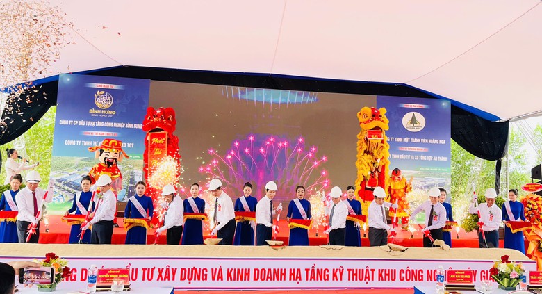 Gia Lai khởi công Khu công nghiệp 300ha, tổng vốn gần 1.800 tỷ đồng - Ảnh 1.