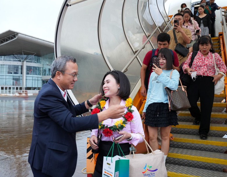 Vietjet nối lại 5 đường bay đến Đà Lạt, đưa thành phố ngàn hoa gần hơn với du khách - Ảnh 2.