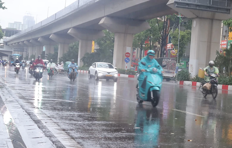 H&agrave; Nội chủ động ứng ph&oacute; mưa lớn, lũ qu&eacute;t, sạt lở đất - Ảnh 1.