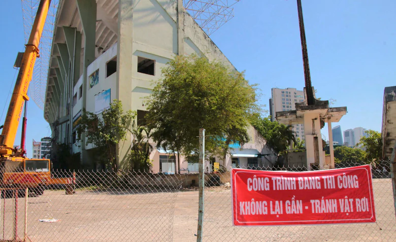 Hiện trạng đất v&agrave;ng s&acirc;n vận động Chi Lăng sau ba lần đấu gi&aacute; kh&ocirc;ng th&agrave;nh - Ảnh 2.