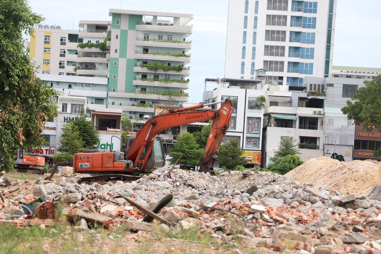 Hiện trạng đất v&agrave;ng s&acirc;n vận động Chi Lăng sau ba lần đấu gi&aacute; kh&ocirc;ng th&agrave;nh - Ảnh 7.