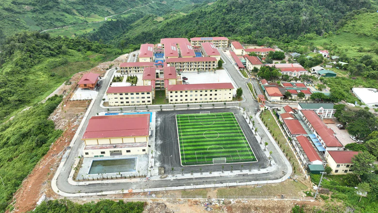Lai Ch&acirc;u sẵn s&agrave;ng cho năm học mới từ những ng&ocirc;i trường bi&ecirc;n giới - Ảnh 1.