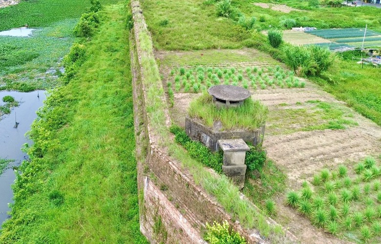 Thảo dỡ 31 c&ocirc;ng tr&igrave;nh qu&acirc;n sự trong Kinh th&agrave;nh Huế - Ảnh 6.