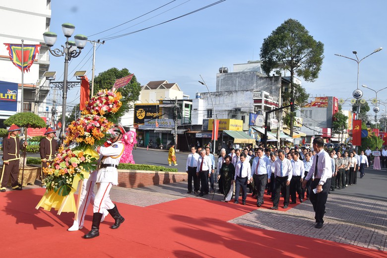 Đồng Tháp: Tưởng niệm 162 năm ngày Anh hùng dân tộc Trương Định tuẫn tiết - Ảnh 1.