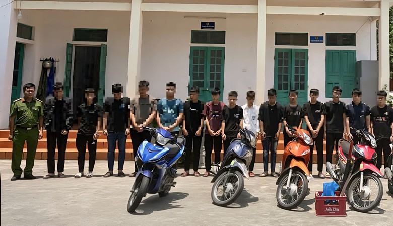 Ninh B&igrave;nh khởi tố 16 bị can thanh, thiếu ni&ecirc;n g&acirc;y rối trật tự c&ocirc;ng cộng - Ảnh 1.