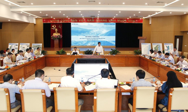 X&acirc;y dựng Kh&aacute;nh H&ograve;a trở th&agrave;nh th&agrave;nh phố trực thuộc Trung ương v&agrave;o năm 2030 - Ảnh 4.