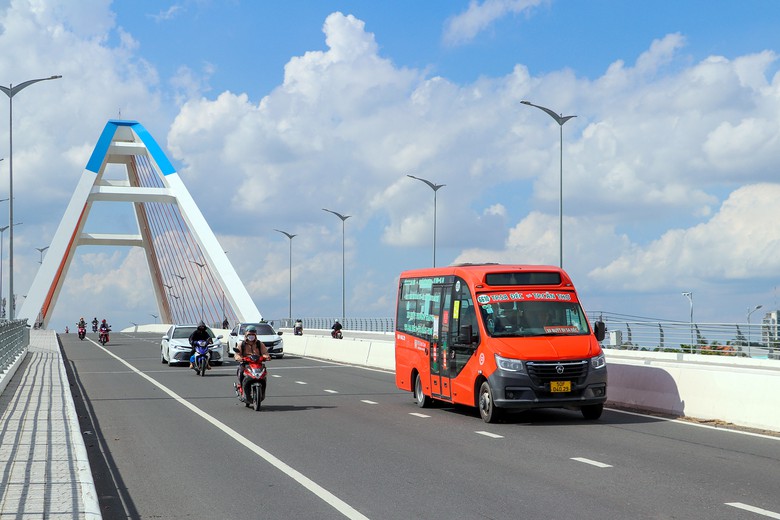Cần Thơ: 20 tuyến xe buýt đang hoạt động, kết nối từ đô thị đến vùng ven - Ảnh 1.