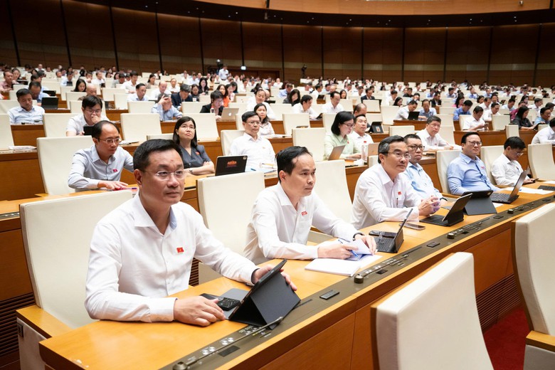 ĐBQH: Quản lý chặt không gian lấn biển, bảo đảm hiệu quả quỹ đất hình thành - Ảnh 3.