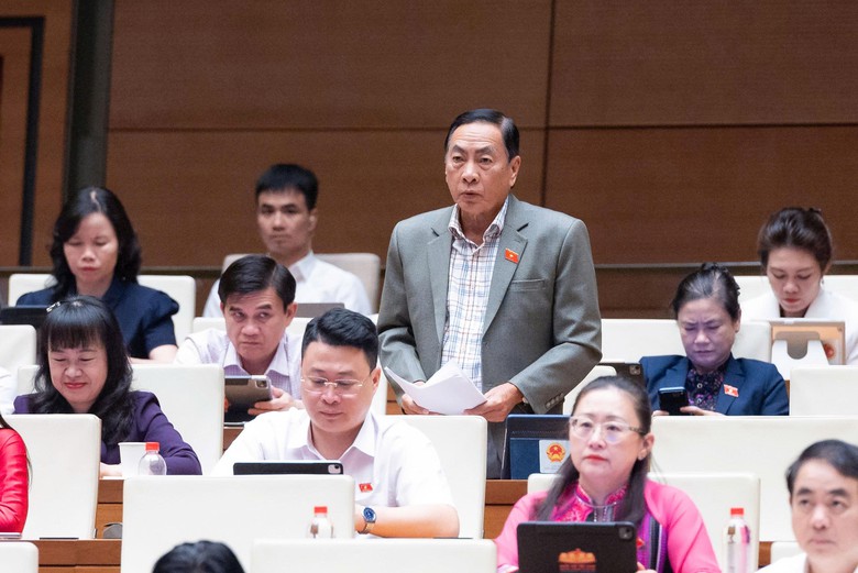 ĐBQH: Quy định thời hạn sử dụng gỡ vướng cải tạo chung cư cũ, mở th&ecirc;m cơ hội an cư - Ảnh 1.
