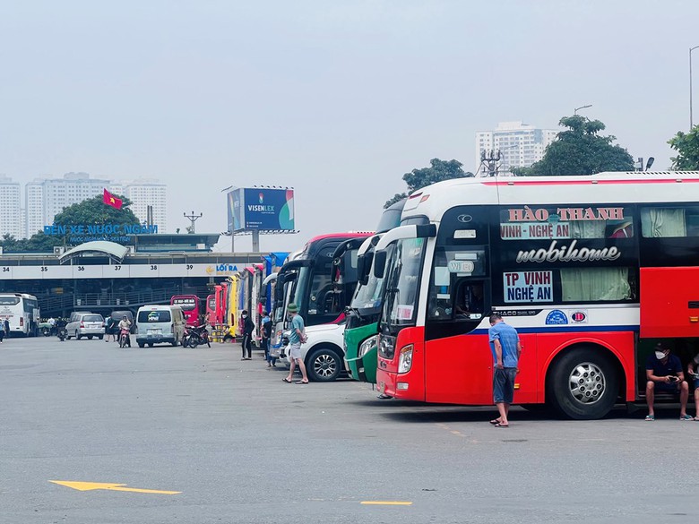 Ch&iacute;nh phủ y&ecirc;u cầu siết quản l&yacute;, bảo đảm an to&agrave;n hoạt động kinh doanh vận tải - Ảnh 1.
