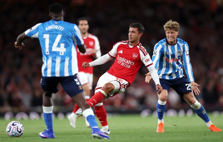 Arsenal khởi đầu su&ocirc;n sẻ m&ugrave;a giải mới Ngọai hạng Anh 2026 - 2027 với chiến thắng 3 - 0 - Ảnh 2.