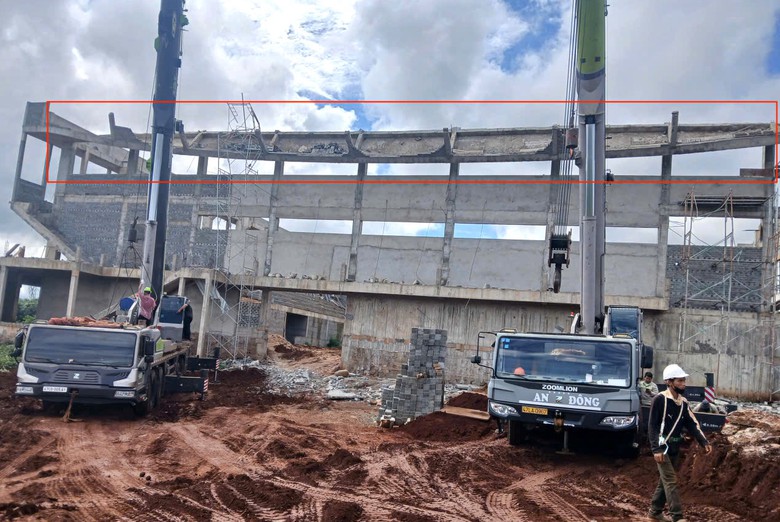 Đắk Lắk k&yacute; hợp đồng kiểm định Nh&agrave; thi đấu 1.000 chỗ bị nứt g&atilde;y - Ảnh 2.