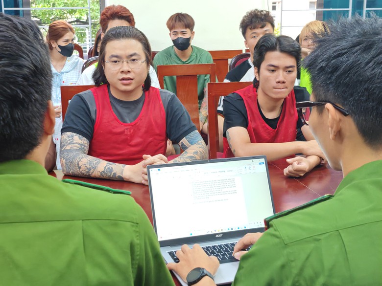 H&agrave; Nội: Khởi tố Tiktoker Phạm Tuấn v&agrave; nhiều bị can - Ảnh 2.