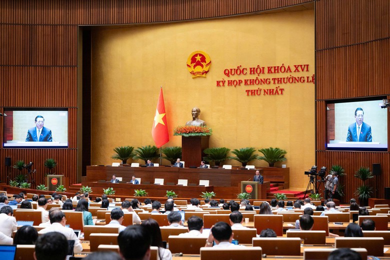 Bộ trưởng Trần Hồng Minh: Tăng nguồn cung, kiểm soát đầu cơ để ổn định giá nhà - Ảnh 2.