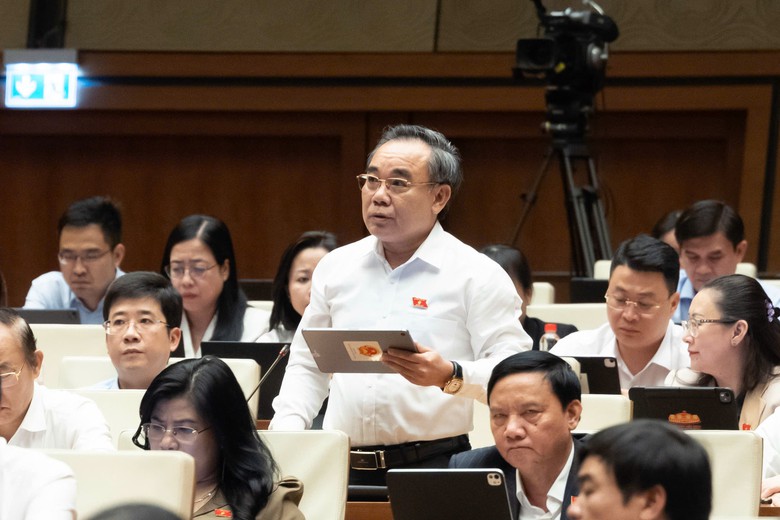Đại biểu hiến kế gỡ điểm nghẽn điều hành vốn, nâng cao hiệu quả đầu tư công - Ảnh 4.