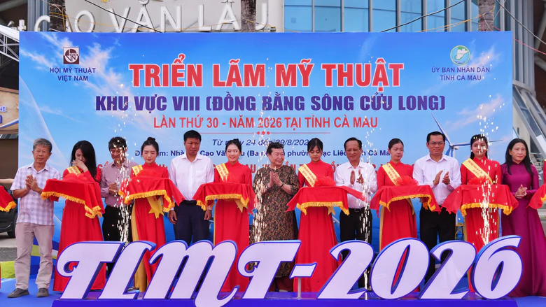 115 t&aacute;c phẩm tranh t&agrave;i tại Triển l&atilde;m Mỹ thuật Đồng bằng s&ocirc;ng Cửu Long - Ảnh 1.
