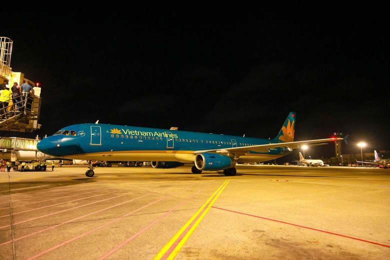 Vietnam Airlines khai trương đường bay TP.HCM - Colombo - Ảnh 1.