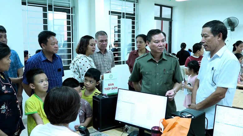 H&agrave; Nội kh&aacute;m sức khỏe cho to&agrave;n bộ học sinh trước năm học mới - Ảnh 6.