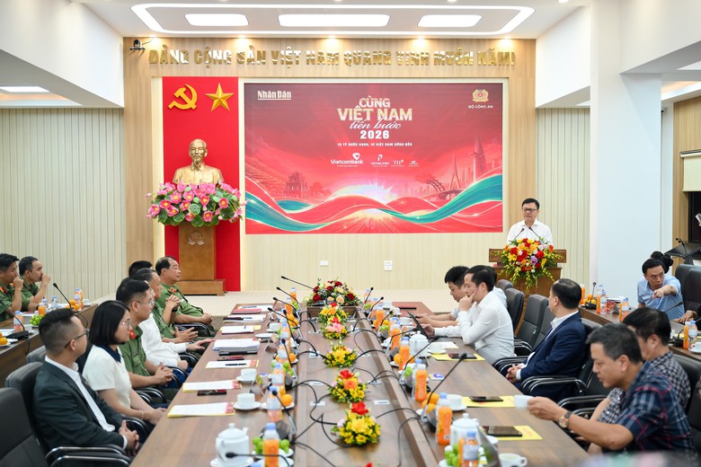 “Cùng Việt Nam tiến bước” 2026: 10 tỷ bước xanh vì Việt Nam vững bền - Ảnh 2.