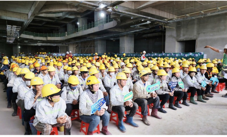 Những nụ cười hạnh phúc trên công trường APEC Phú Quốc - Ảnh 1.