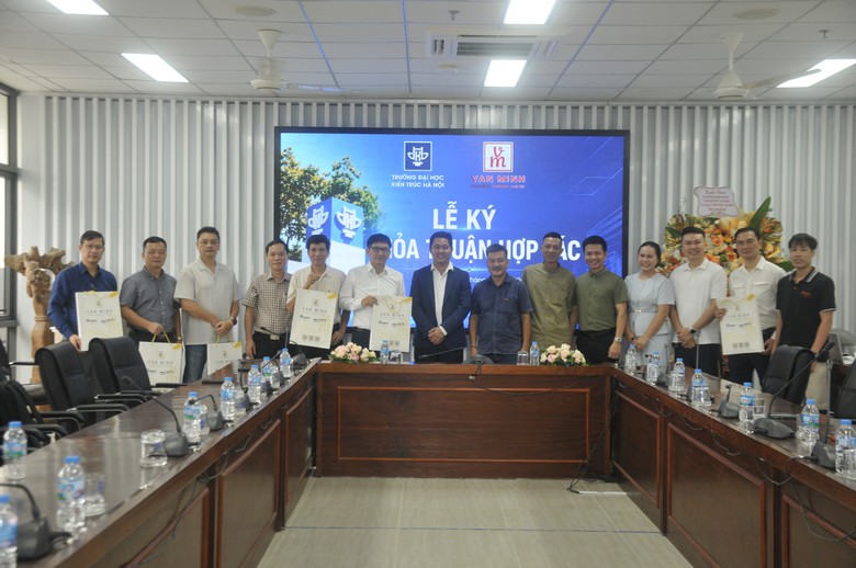 Công ty TNHH Thương mại Quốc tế Văn Minh tài trợ 2000 sinh viên Đại học Kiến trúc Hà Nội - Ảnh 1.