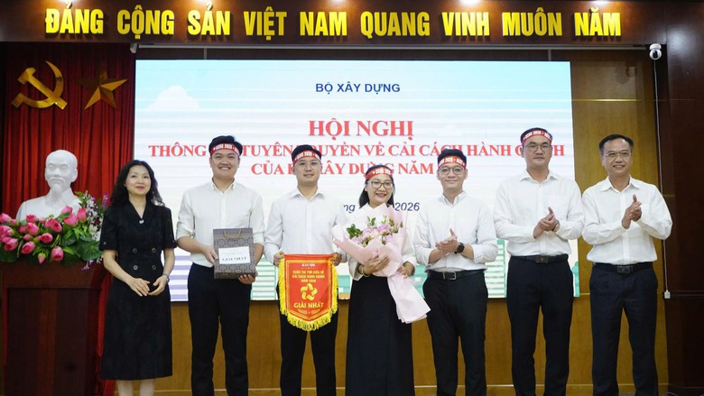Cải c&aacute;ch h&agrave;nh ch&iacute;nh Bộ X&acirc;y dựng: N&acirc;ng cao hiệu lực quản l&yacute;, chất lượng phục vụ - Ảnh 8.