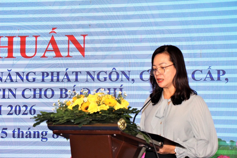 Kh&aacute;nh H&ograve;a n&acirc;ng cao kỹ năng ph&aacute;t ng&ocirc;n, cung cấp th&ocirc;ng tin cho b&aacute;o ch&iacute; - Ảnh 2.