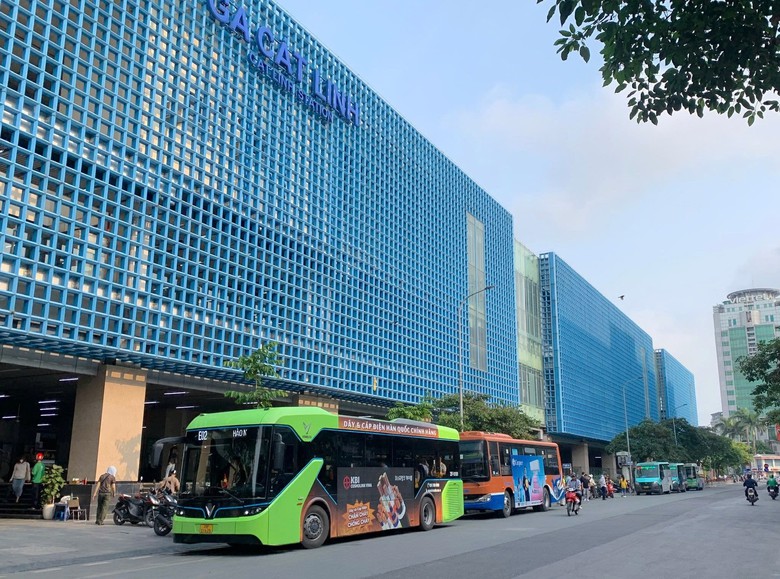 H&agrave; Nội miễn ph&iacute; xe bu&yacute;t, metro trong 5 ng&agrave;y dịp Quốc kh&aacute;nh 2/9 - Ảnh 1.