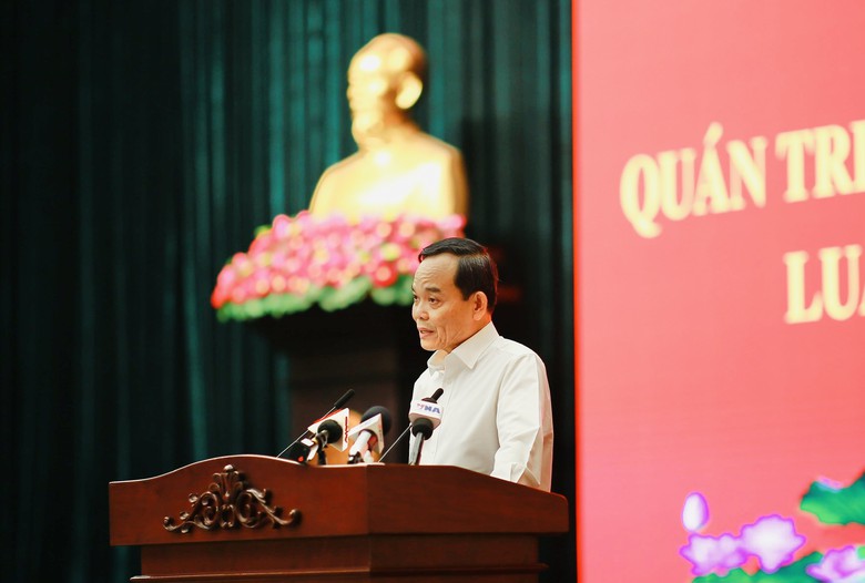 TP.HCM chuẩn bị &ldquo;đường băng&rdquo; để Luật Ph&aacute;t triển đ&ocirc; thị đi v&agrave;o cuộc sống - Ảnh 1.