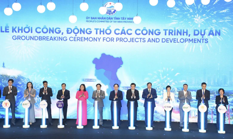 T&acirc;y Ninh đẩy mạnh hạ tầng đường bộ , mở rộng kh&ocirc;ng gian kinh tế 2026 - Ảnh 1.