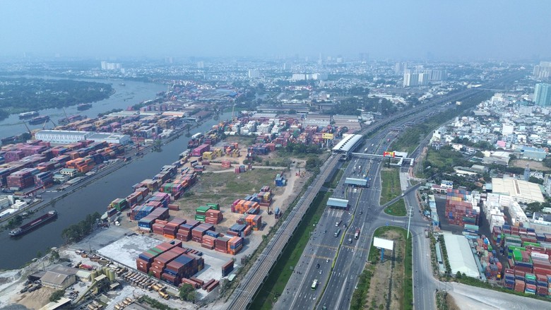 TP.HCM: Kh&ocirc;ng chỉ x&acirc;y metro, phải x&acirc;y cả hệ sinh th&aacute;i TOD - Ảnh 2.