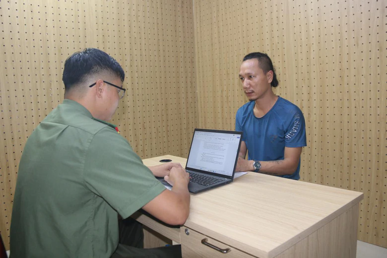 TP.HCM: Bắt người thả diều, g&acirc;y ảnh hưởng 16 chuyến bay tại T&acirc;n Sơn Nhất - Ảnh 1.