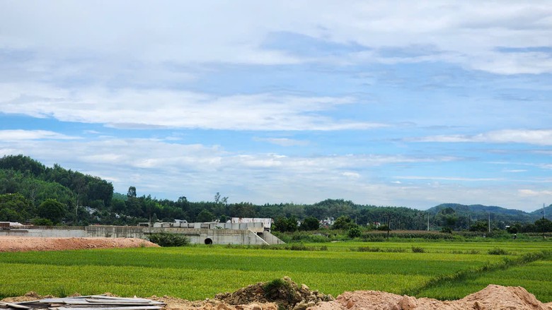 Quảng Ng&atilde;i dự chi gần 10 ngh&igrave;n tỷ cho đầu tư c&ocirc;ng năm 2027 - Ảnh 3.