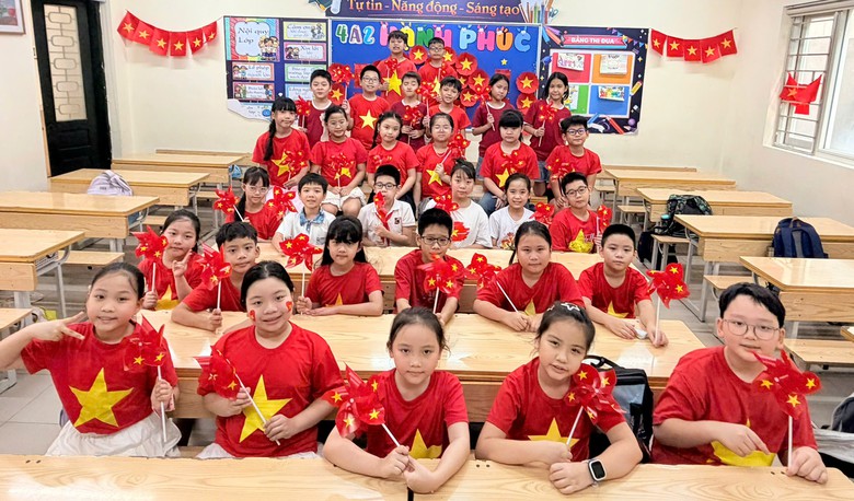 H&agrave; Nội dự kiến cấp miễn ph&iacute; s&aacute;ch gi&aacute;o khoa từ năm học 2027-2028 - Ảnh 1.
