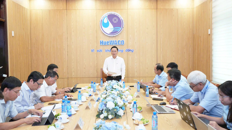 Thần tốc lắp đặt trạm xử l&yacute; nước cơ động, cấp nước s&aacute;ch cho khu vực Ch&acirc;n M&acirc;y &ndash; Lăng C&ocirc; - Ảnh 1.