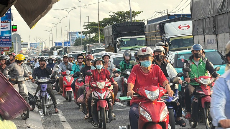 Mở cửa ng&otilde;, mở kh&ocirc;ng gian ph&aacute;t triển TP.HCM: Kết nối th&agrave;nh mạng lưới - Ảnh 5.