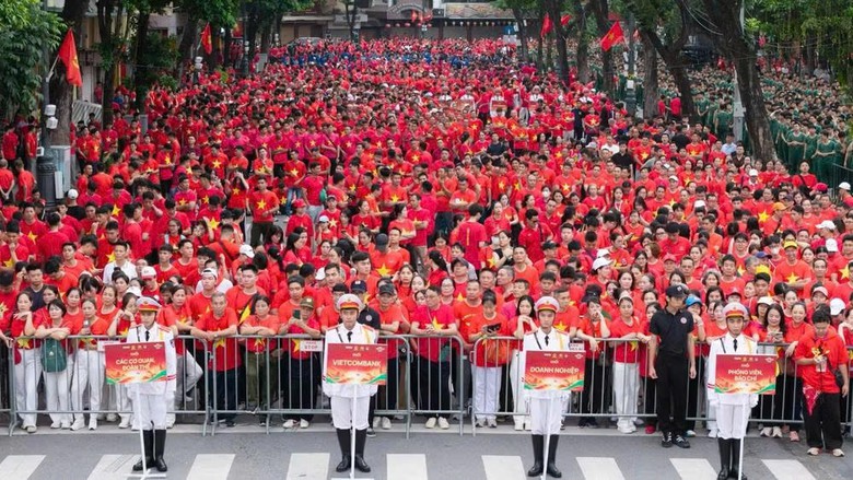 Chương trình đi bộ "Cùng Việt Nam tiến bước" 2026 vượt mục tiêu 10 tỷ bước chân - Ảnh 1.