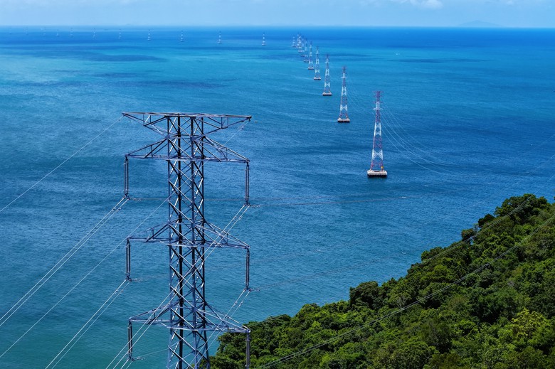 Sẵn s&agrave;ng hạ tầng năng lượng cho APEC 2027: EVNSPC "c&aacute;n đ&iacute;ch" 3 c&ocirc;ng tr&igrave;nh trọng điểm - Ảnh 1.