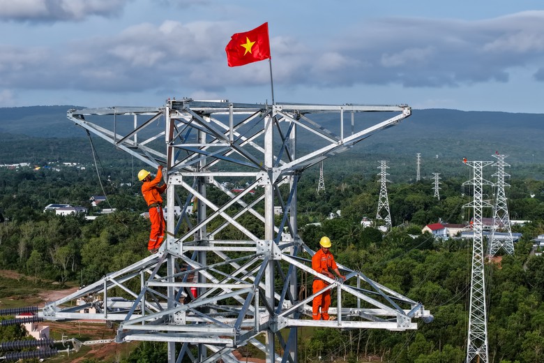 Sẵn s&agrave;ng hạ tầng năng lượng cho APEC 2027: EVNSPC "c&aacute;n đ&iacute;ch" 3 c&ocirc;ng tr&igrave;nh trọng điểm - Ảnh 2.