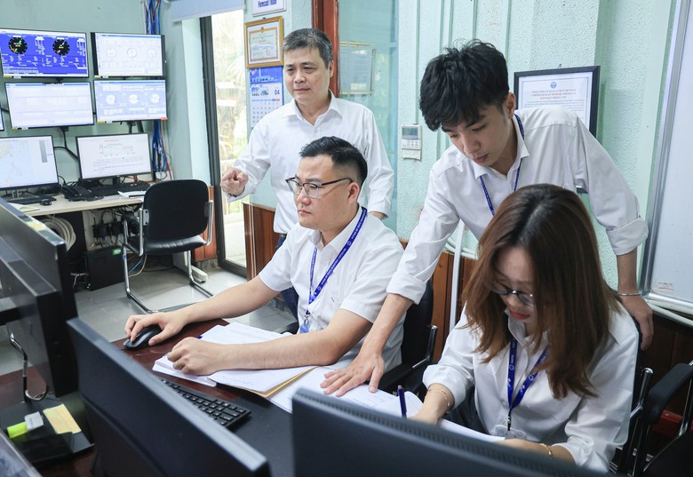 Chủ động điều tiết luồng không lưu, hạn chế tàu bay phải chờ dịp lễ 2/9 - Ảnh 2.