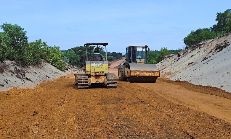 Dự &aacute;n đường ven biển hơn 2.730 tỷ đồng ph&iacute;a Nam Quảng Trị thế n&agrave;o sau hơn 3 năm thi c&ocirc;ng? - Ảnh 2.