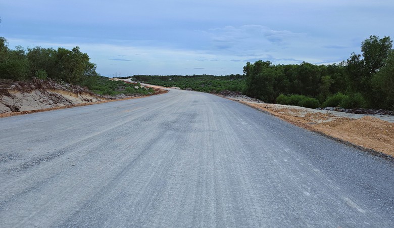 Dự &aacute;n đường ven biển hơn 2.730 tỷ đồng ph&iacute;a Nam Quảng Trị thế n&agrave;o sau hơn 3 năm thi c&ocirc;ng? - Ảnh 7.